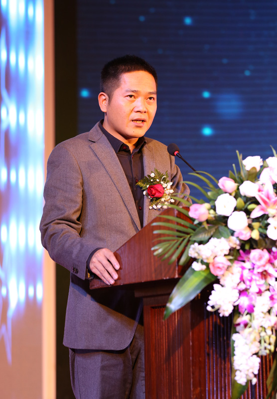 贏享中國·強(qiáng)力巨彩杯2015年LED顯示屏行業(yè)高峰論壇暨頒獎(jiǎng)盛典隆重上演