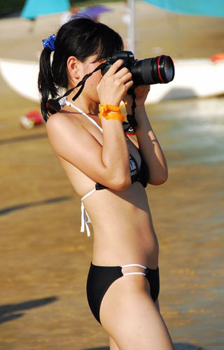 Bikini party held in Sanya