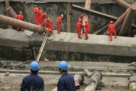 Death rises to 7 in Hangzhou subway tunnel collapse