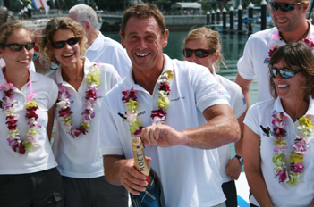 Up-beat arrival for Clipper crews in Singapore
