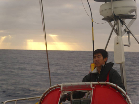 Photos taken by the crew of QINGDAO from Western Australia to Indonesia