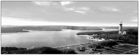 Service industry backed by forests, rivers, and lakes