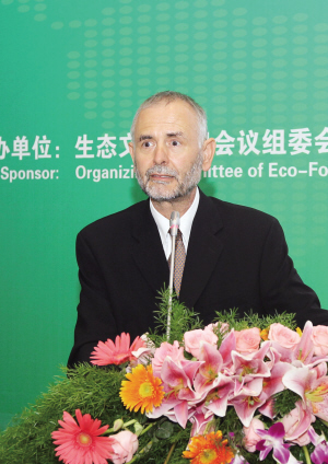 美國生態(tài)城市住房專家:搞好住房保障 關(guān)懷低收入者