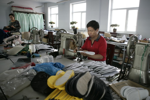 Handicrafts cloth shoes