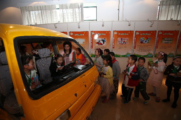 CHINA-SHANGHAI-CHILDREN'S DAY (CN)