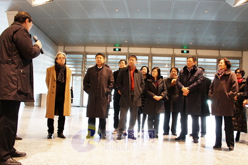 CPPCC members visit Donggang Business District
