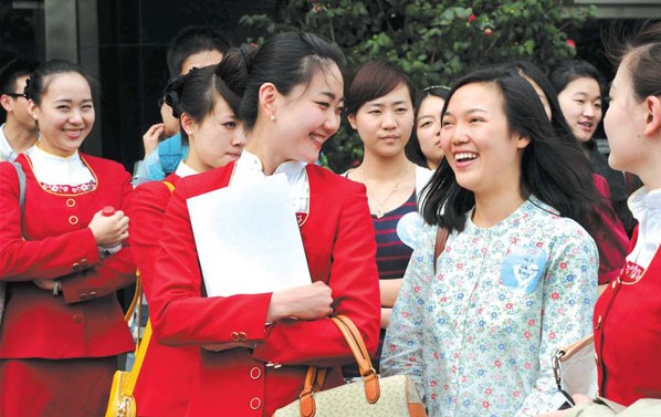 Volunteers share passion for Chengdu