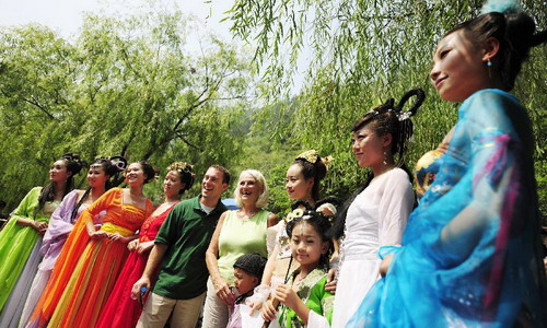 Qixi Festival activity held at Longmen Grottoes