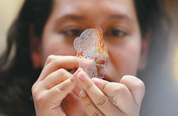 Neighborhoods reflect city traditions