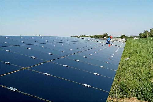 漢能在山東建成國內最大的薄膜太陽能農業項目