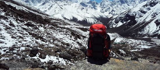 3小時(shí)充滿iPhone 6P漢能推出太陽(yáng)能發(fā)電紙M12