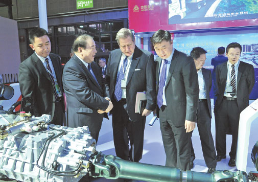 Sinotruk supports construction projects around the world