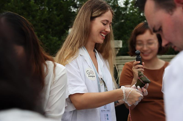 Expats enjoy Dragon Boat Festival trip to Suzhou