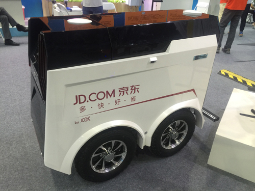 E-commerce retailer delivers on robotics