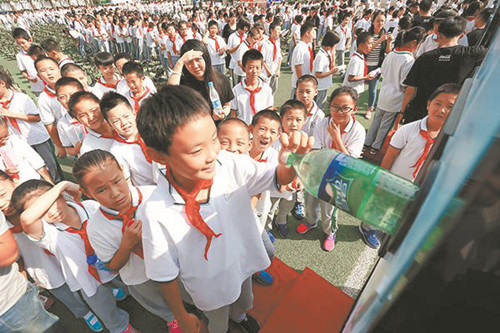 INCOM Group signs plastic waste commitment