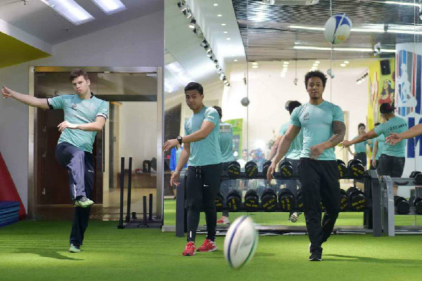 Chongqing rugby players promote sport in SW China
