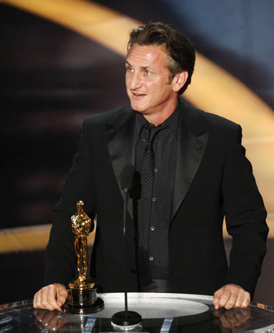 Sean Penn poses with his best actor Oscar at the Academy Awards in Hollywood