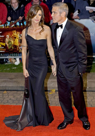 Clooney,Cindy Crawford at world premiere of film 