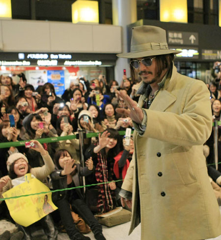 Johnny Depp promotes movie