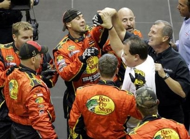 Jr's team win Crew Challenge