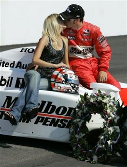 Hornish wins race at Indianapolis 500