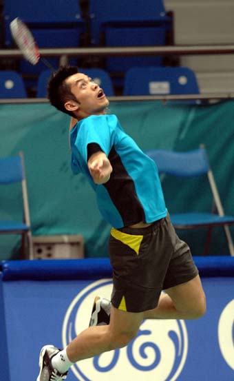 Chinese badminton squad begins training