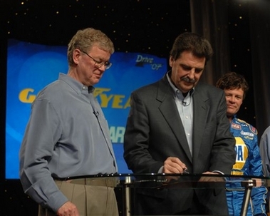 NASCAR drivers on own to plan for future