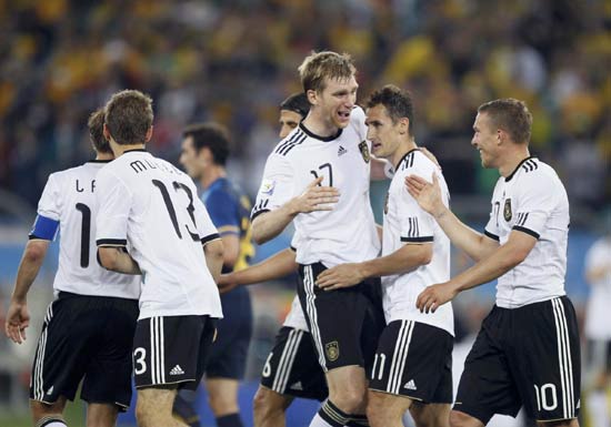 Germany beats 10-man Australia 4-0