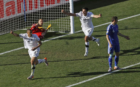 New Zealand draws 1-1 with Slovakia in World Cup