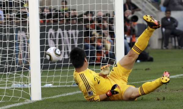 Sneijder scores as Netherlands beats Japan 1-0