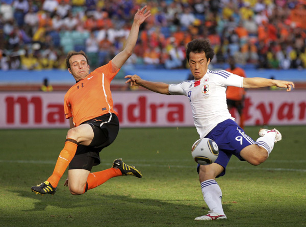 Sneijder scores as Netherlands beats Japan 1-0