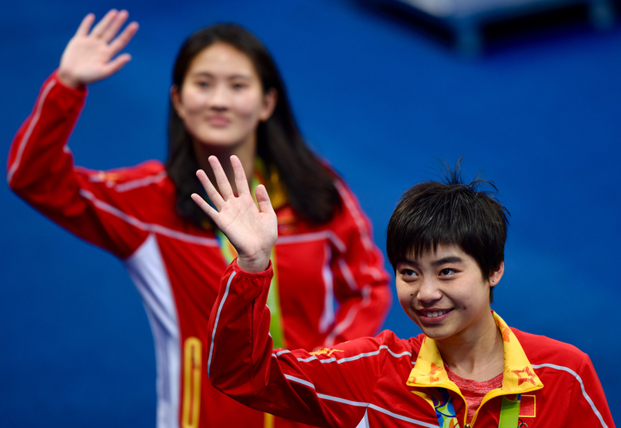 Chen and Liu win gold in women's 10m synchronized diving