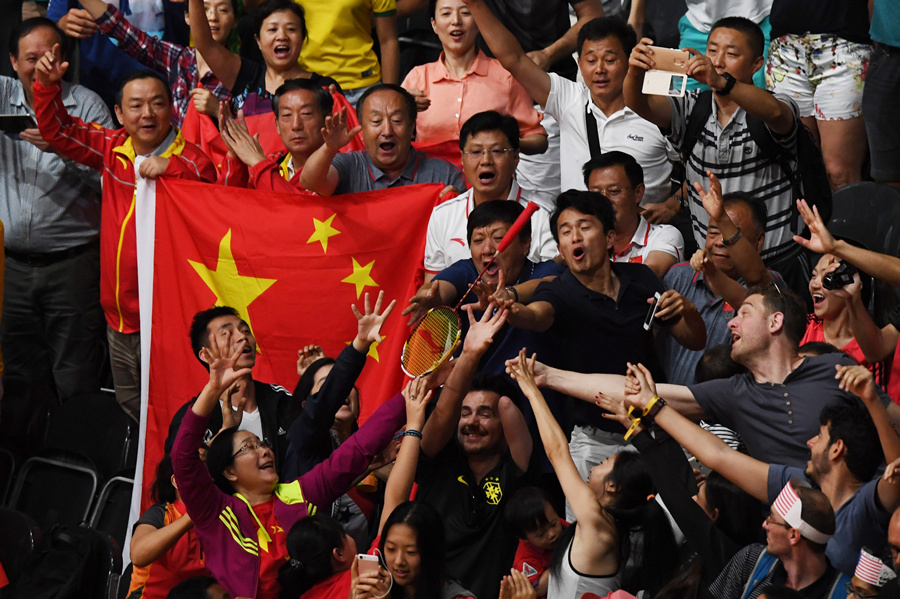 Chen Long dashes Malaysia's hope for badminton gold