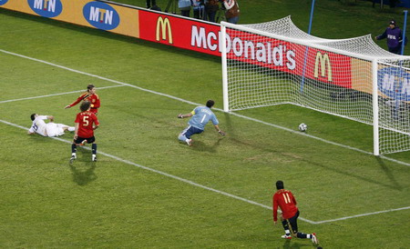 US shock Spain to reach Confederations final