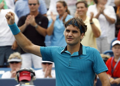 Federer struggles to win