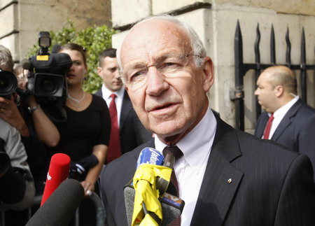 Renault gets suspended ban in crash scandal