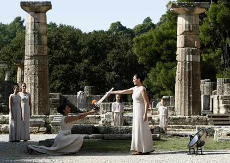 Vancouver 2010 Games torch lit in Olympia