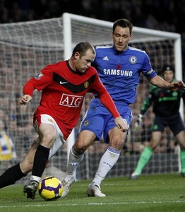 Terry's header gives Chelsea win over Man United