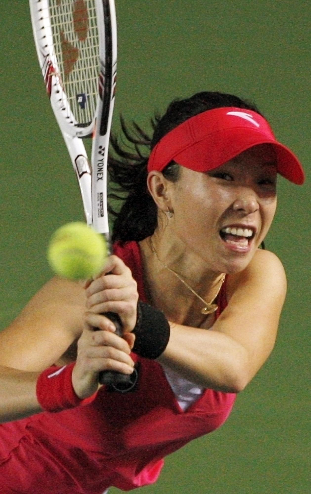 Zheng Jie out after first round in Hong Kong