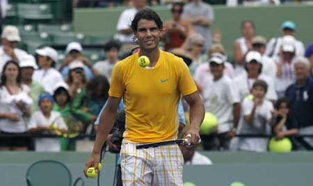 Nadal given the run-around by Nalbandian