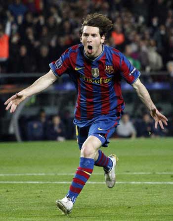 Messi's four goals inspire Barca into semifinals