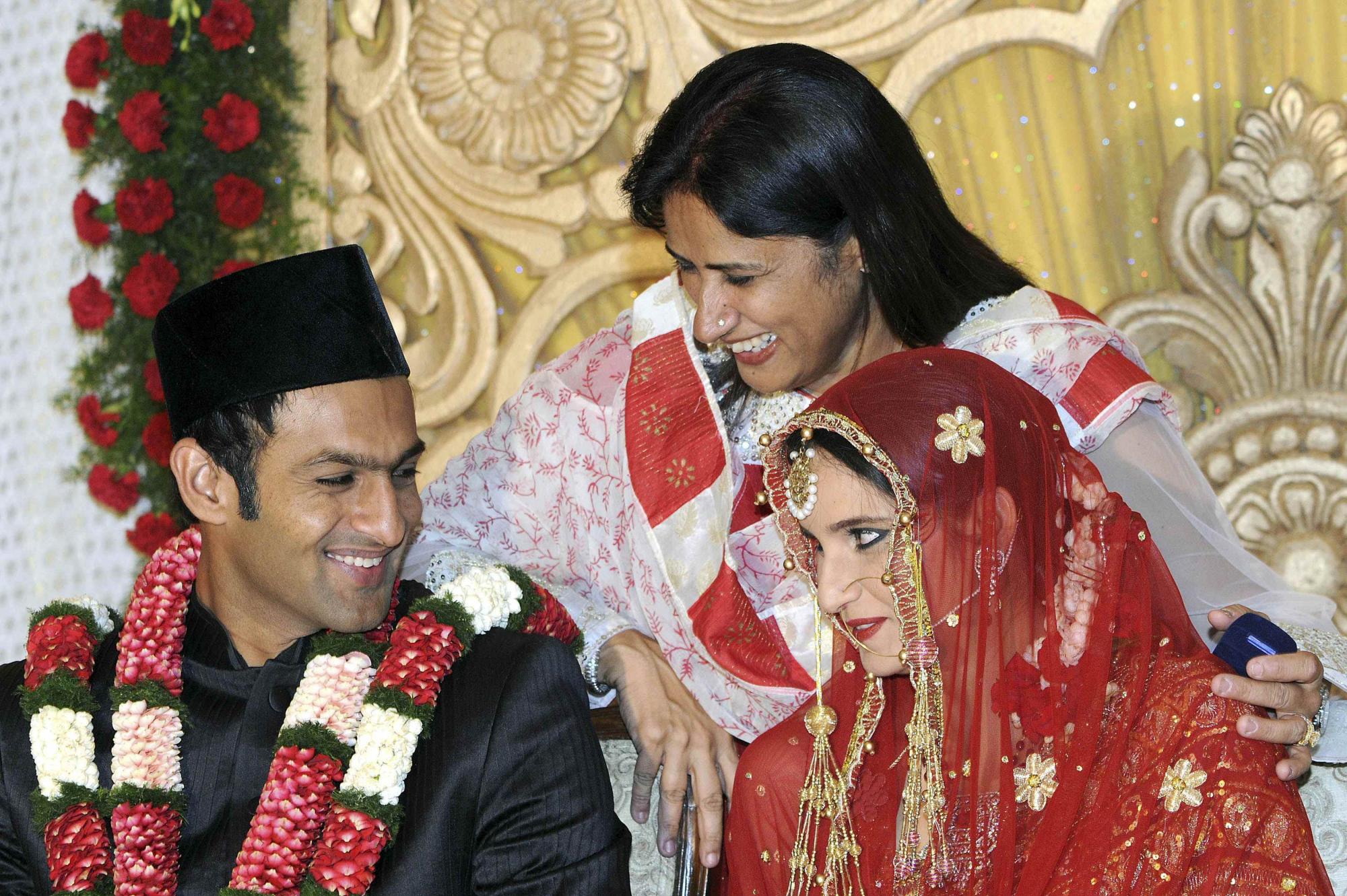 India tennis babe marries Pakistani cricketer