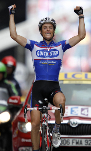 Chavanel wins Tour de France 2nd stage