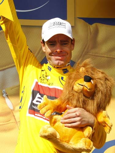 Armstrong concedes failure in Tour de France