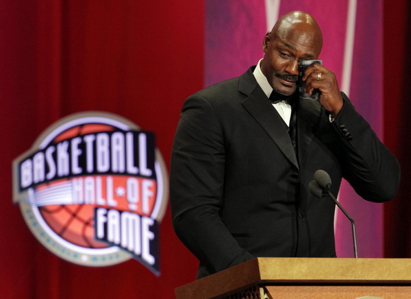 Malone, Pippen inducted into basketball Hall of Fame
