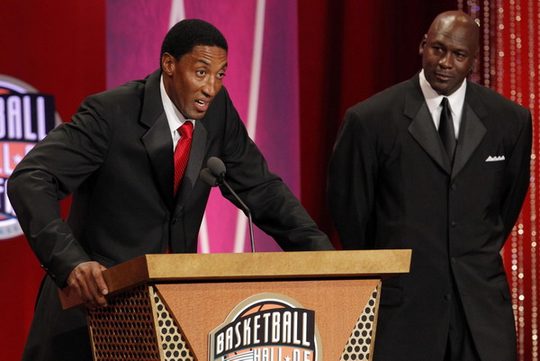 Malone, Pippen inducted into basketball Hall of Fame