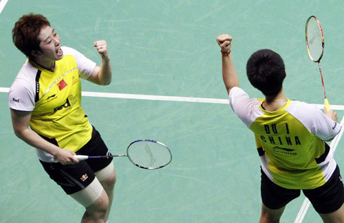 China reigns at badminton Worlds with sweep