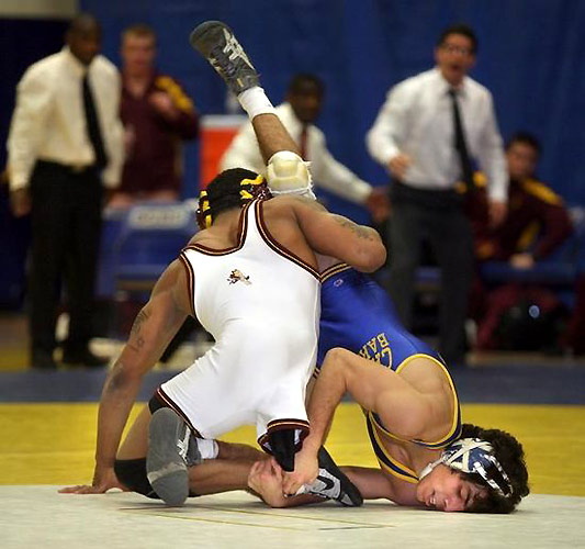 One-legged US wrestler wins NCAA wrestling title