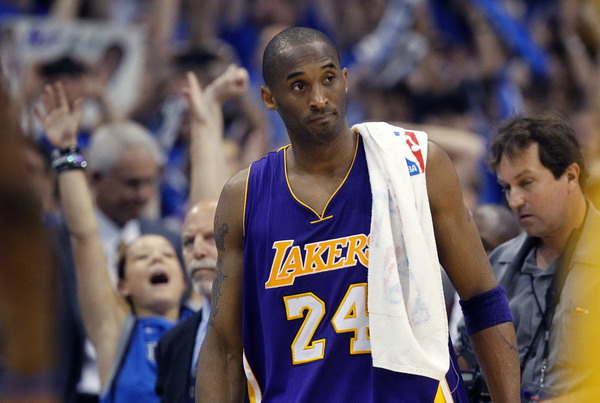 Mavs sweep Lakers as coach bids farewell