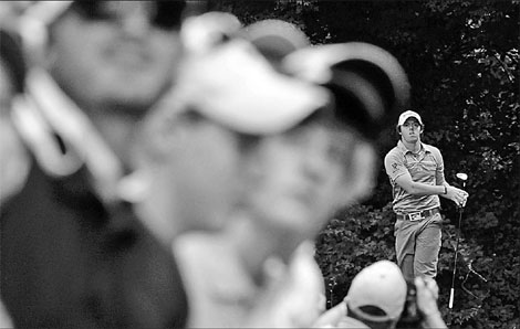 McIlroy's peers stunned by Congressional spectacular McIlroy's peers stunned by Congressional spectacular